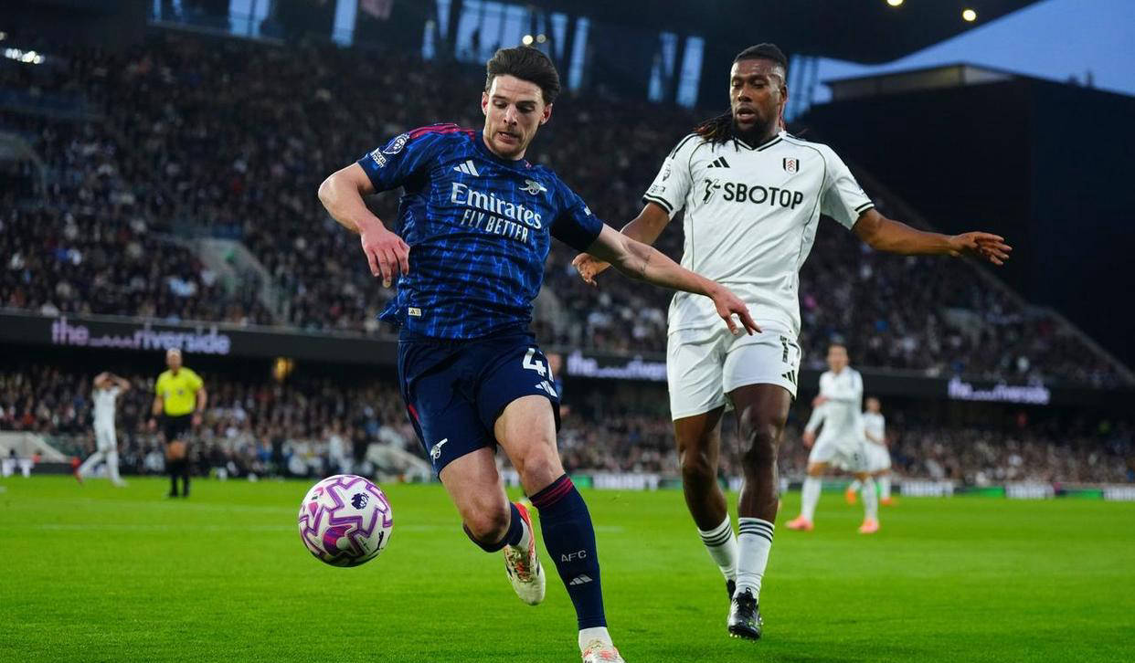 转折点纽卡斯尔门线救险，英超今夜攻防权衡，悬念犹存，年轻球员得到机会的简单介绍